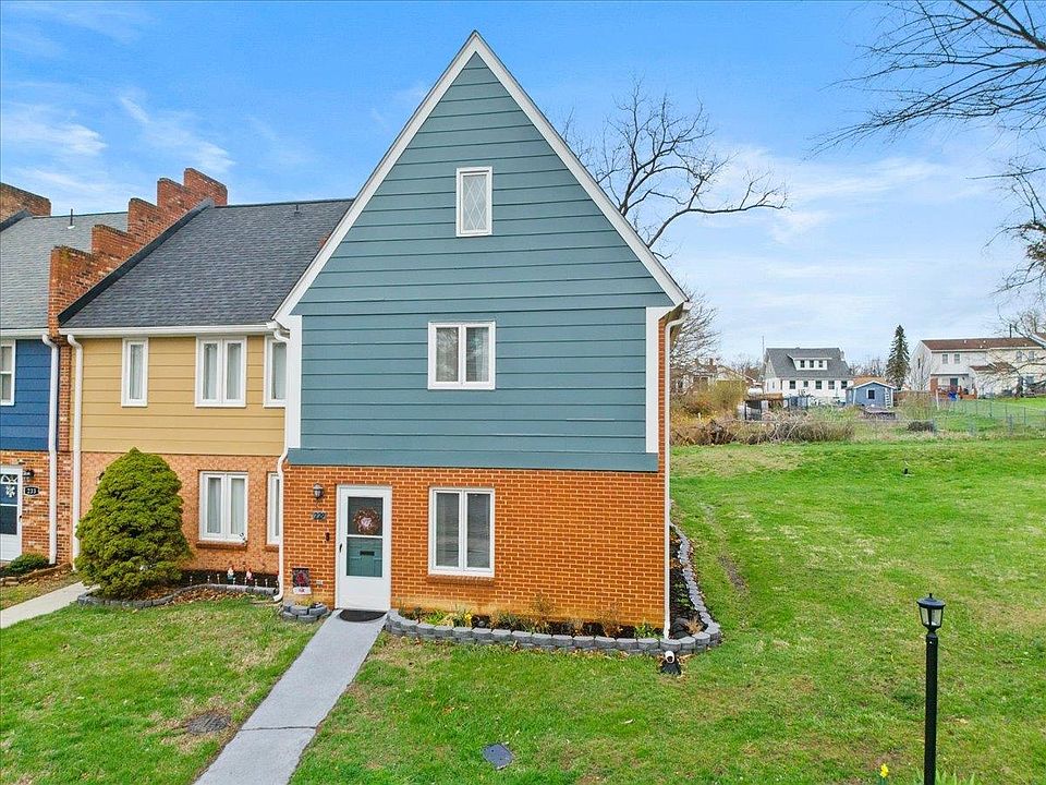 1st image of 229 Lester Pl