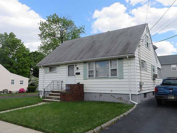 3rd image of 76 Dundee Ave