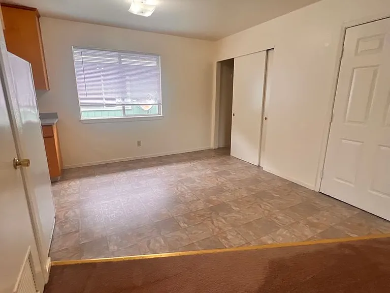 1330 Haven Ln — Photo 3