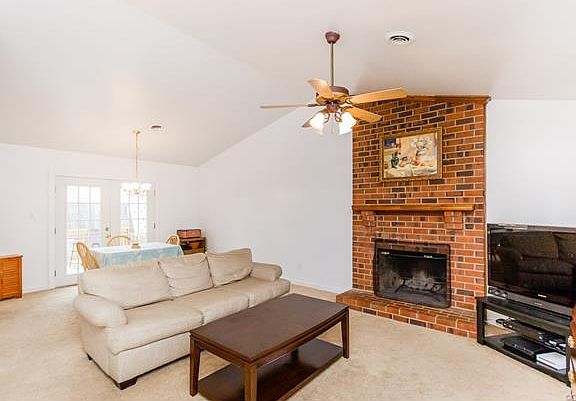 4th image of 4602 Candlelight Ct