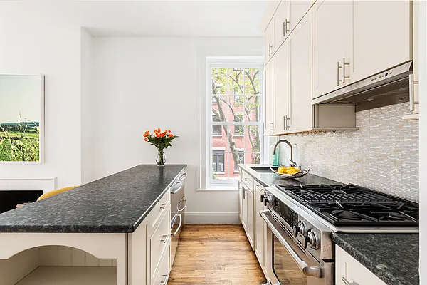 Sold by Compass | media 5