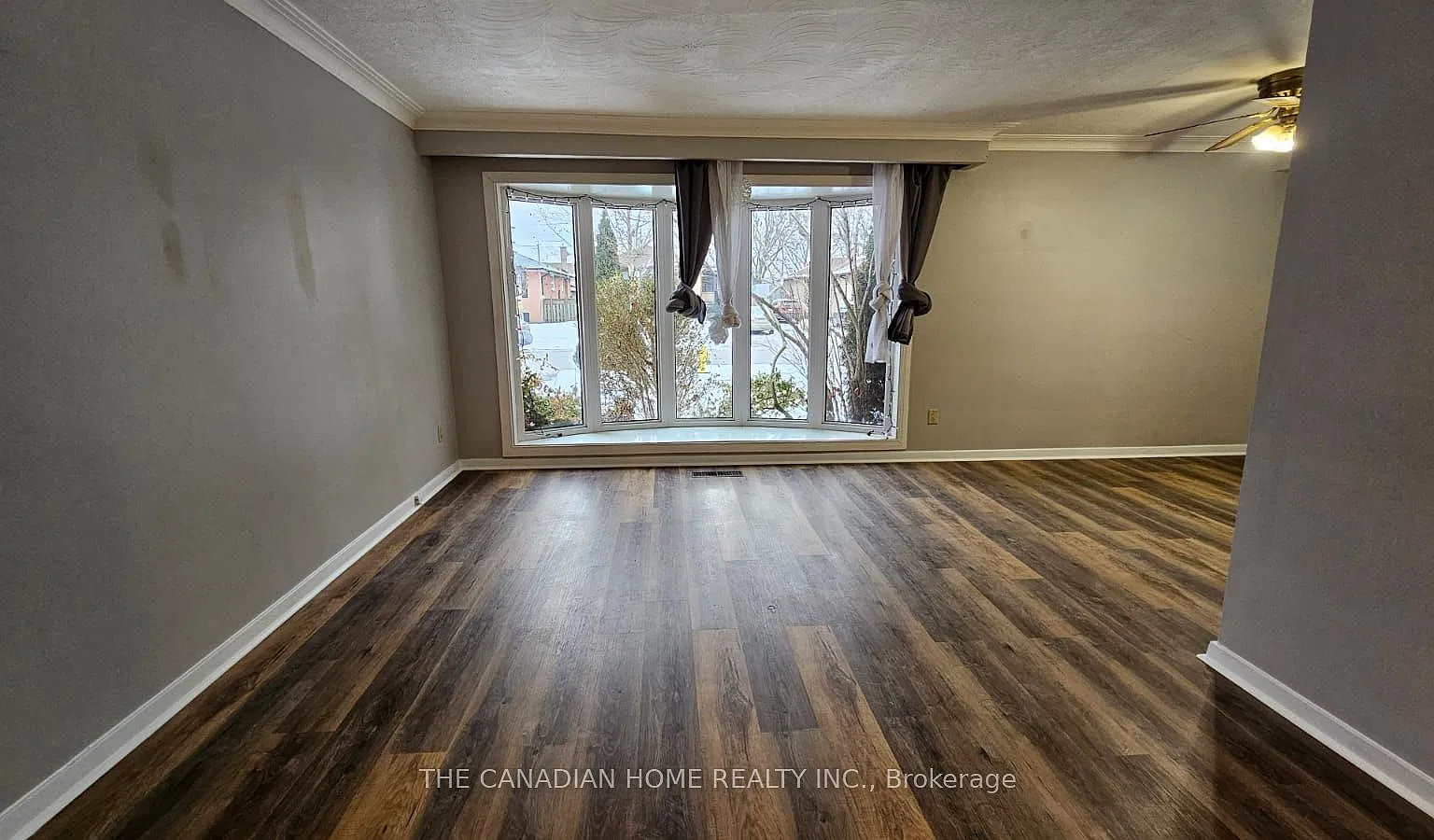 3 bed, $2,550 — Photo 3