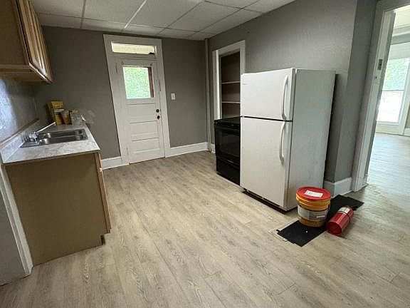 5th image of 1236 N Lincoln Ave APT 1