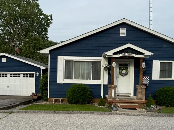 626 V St, Bedford, IN 47421