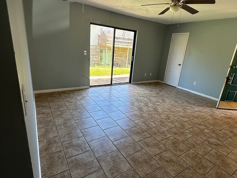 209 Apache Dr #15 — Photo 7