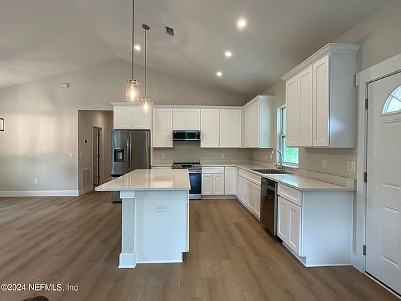 2nd image of 120 SLEW Court