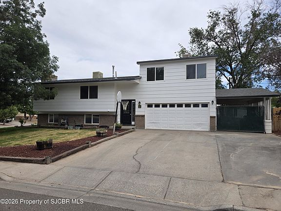 3rd image of 3011 Centenary Ave