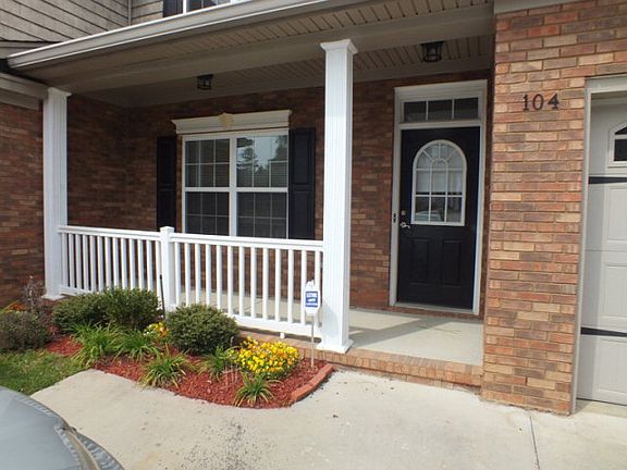 4th image of 104 Trenton Pl