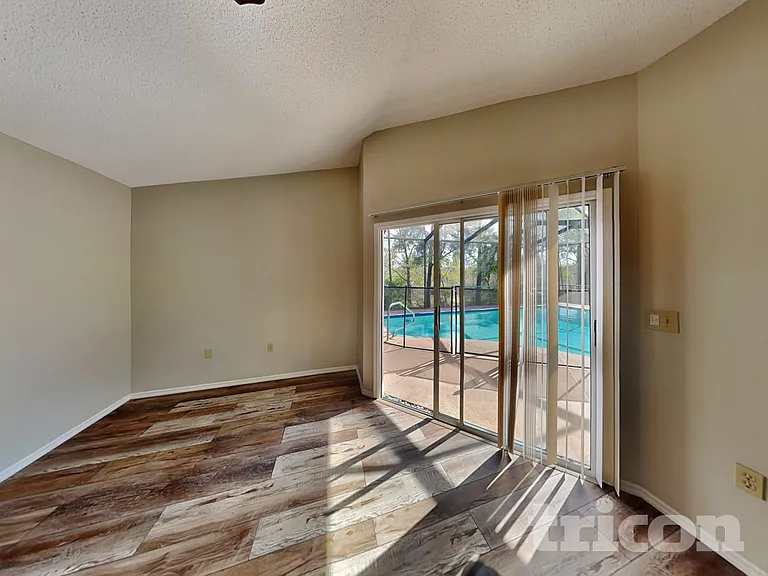 4944 Harbor Woods Dr — Photo 13