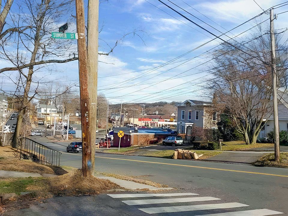 184 Maple St, Bristol, CT 06010 Zillow