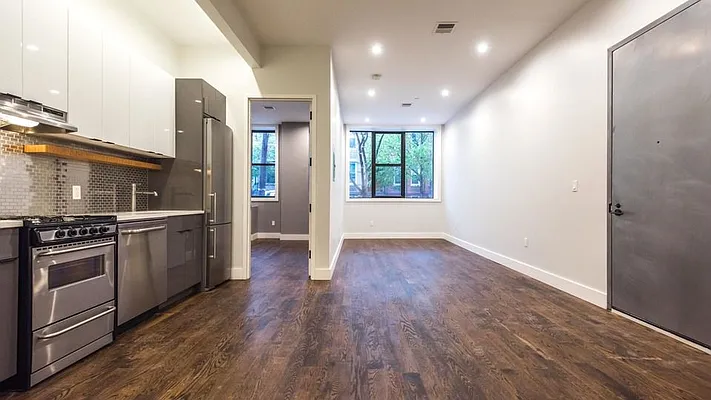 Rented by Nooklyn NYC LLC | media 11