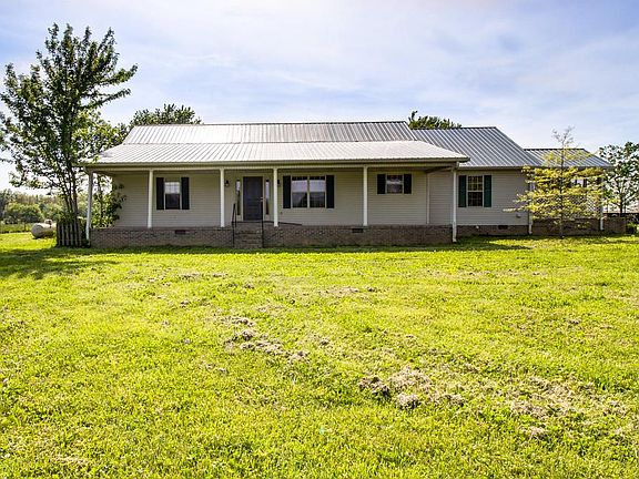 3rd image of 201 Greener Pastures Ln