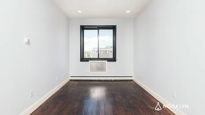 Rented by Nooklyn NYC LLC | media 1