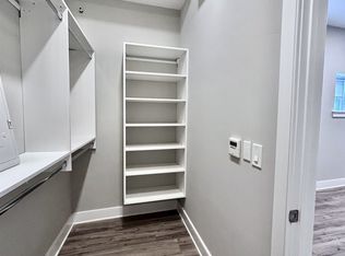 98 W Main, Somerville, NJ 08876