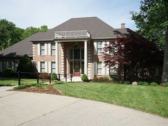 2nd image of 717 Gallant Fox Ln