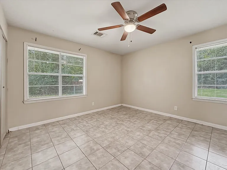 5744 Guice Dr — Photo 13