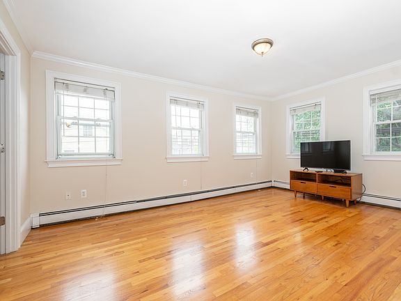 3rd image of 121 Sciarappa St #2