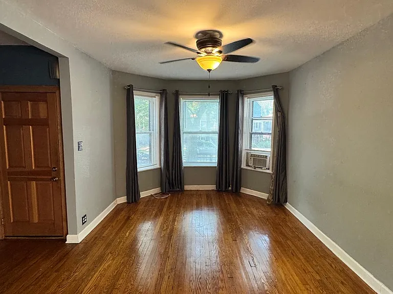 2117 N Albany Ave #1 — Photo 4