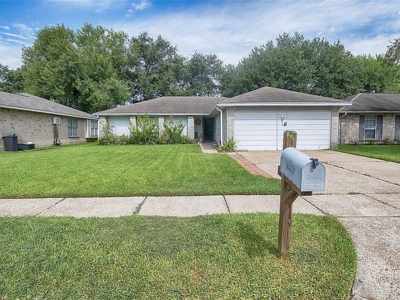 4th image of 718 Willow Creek Dr