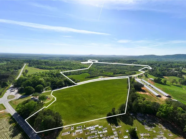 1254 Stribling Shoals Rd, Walhalla, SC 29691