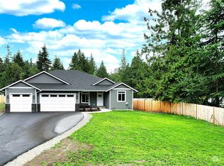 7724 S Lake Ketchum Rd, Stanwood, WA 98292