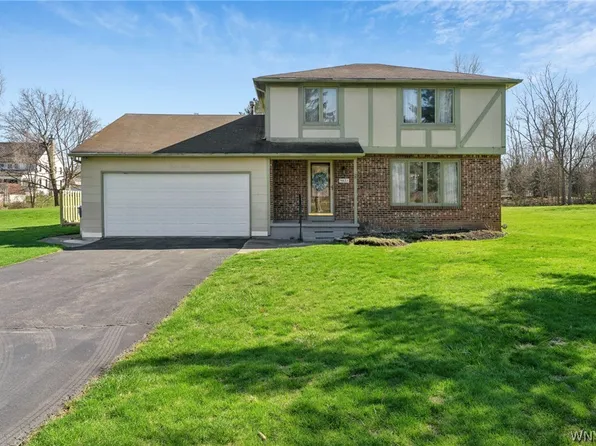 9033 Greiner Rd, Clarence, NY 14031