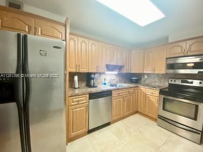 10777 W Sample Rd APT 515, Coral Springs, FL, 33065