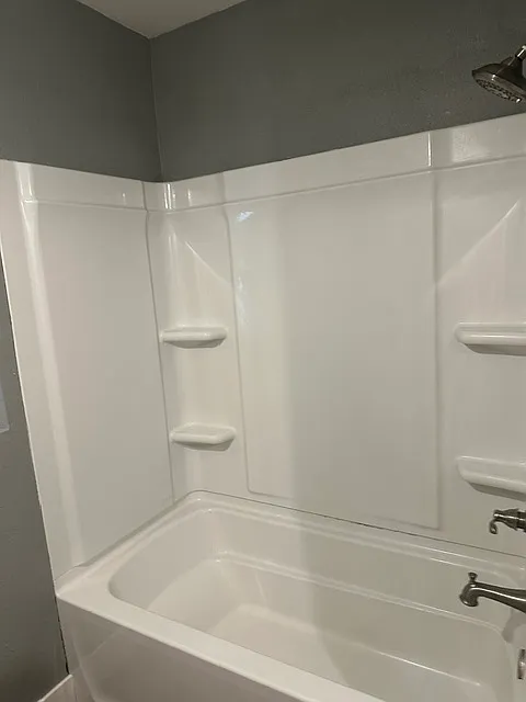 110 Montrose Road - 1 — Photo 4
