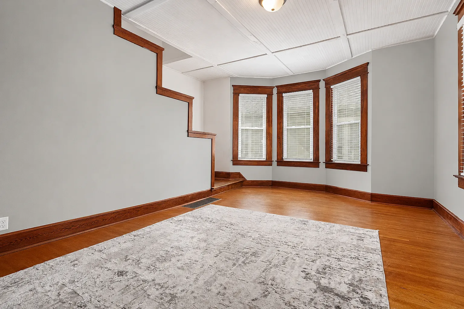 3 bed, 1175 sqft, $1,750 — Photo 4