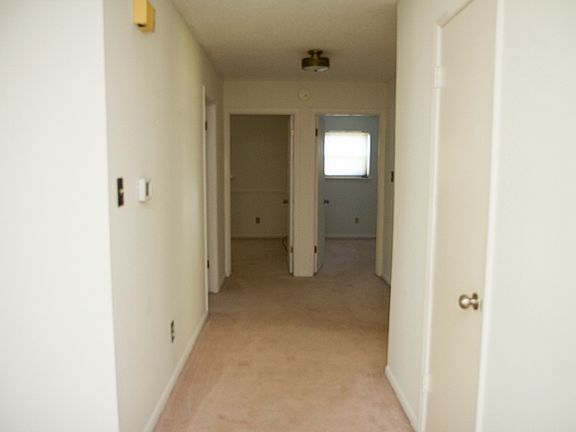 4th image of 6031 Sunset Dr