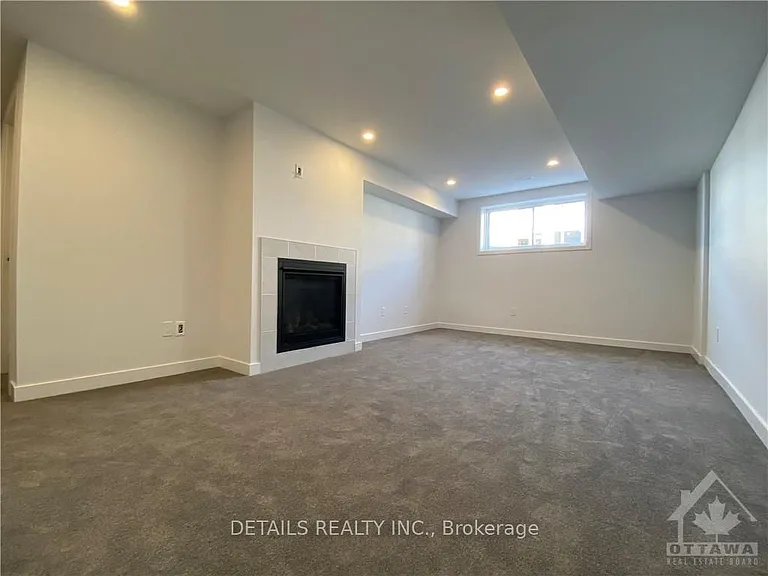 370 Walden Dr — Photo 32