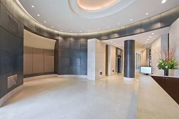 Rented by BLU Real Estate | media 59