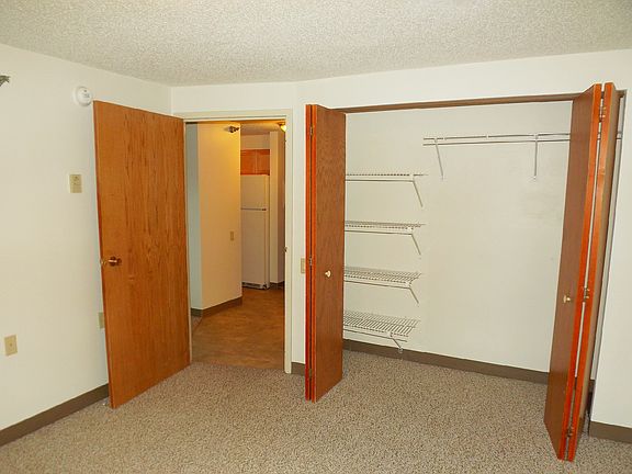 5th image of 344 W Dayton St APT 102