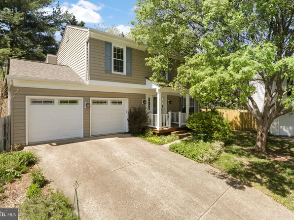 1602 Blacksmith Ln, Herndon, VA 20170