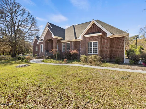 4011 Pintail Avenue SW, Shallotte, NC 28470