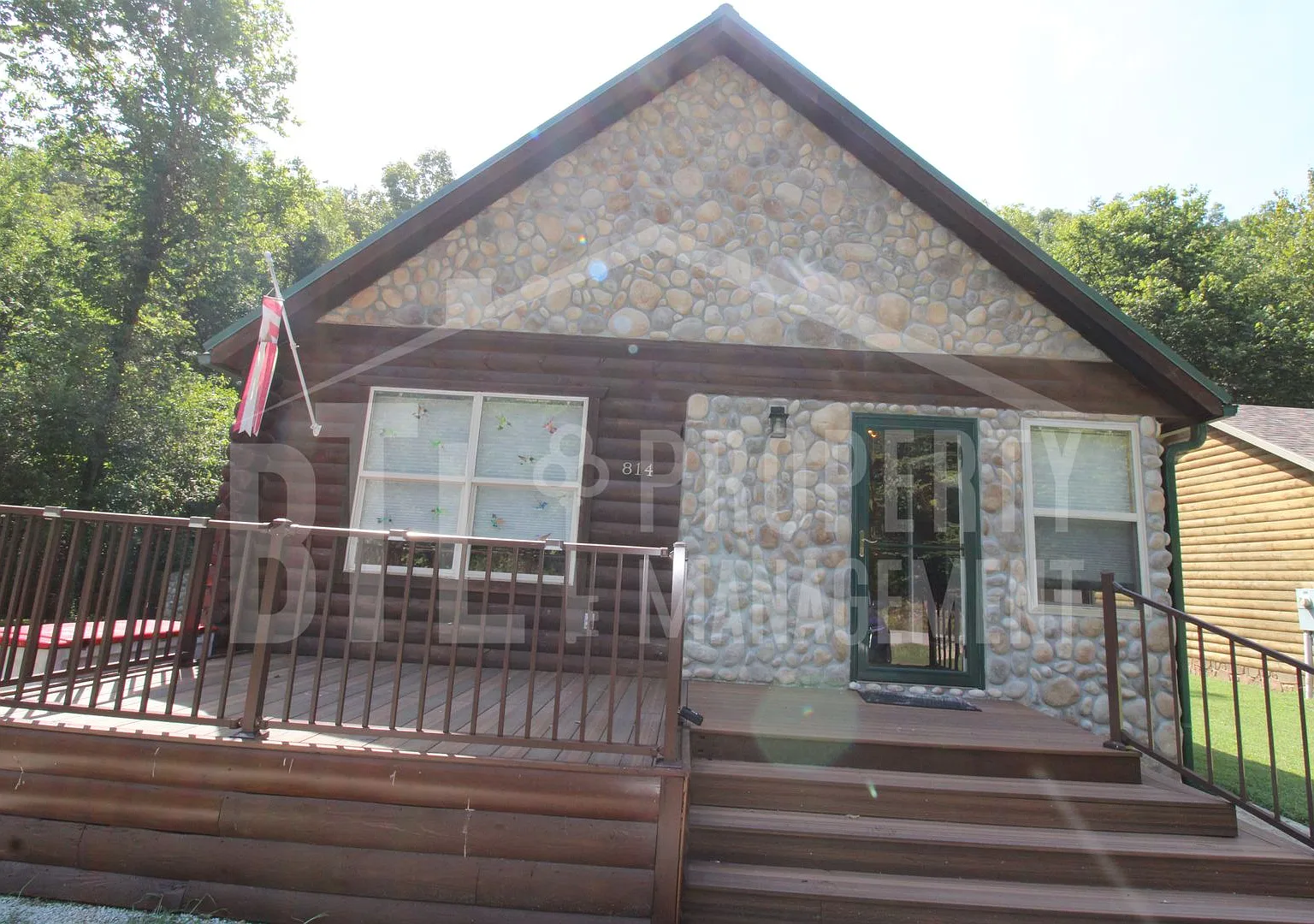 Charming 2 Bedroom Cabin with Creek in Blue Eye, MO — Photo 1