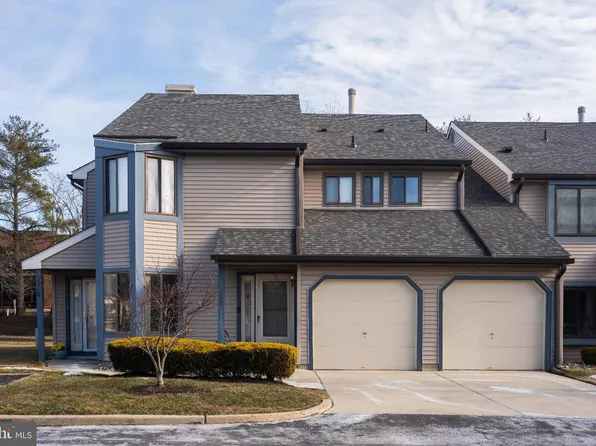 1107 Chesterwood Ct, Marlton, NJ 08053