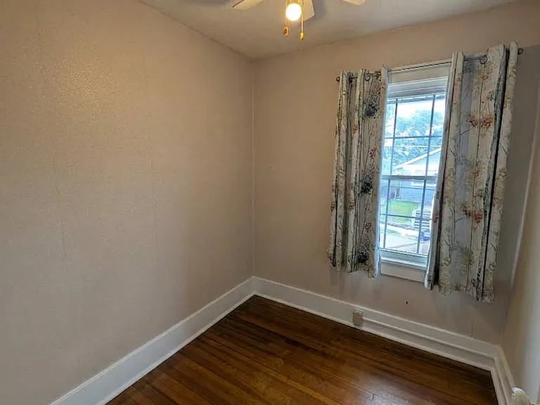 1444 Woodland Ave — Photo 17
