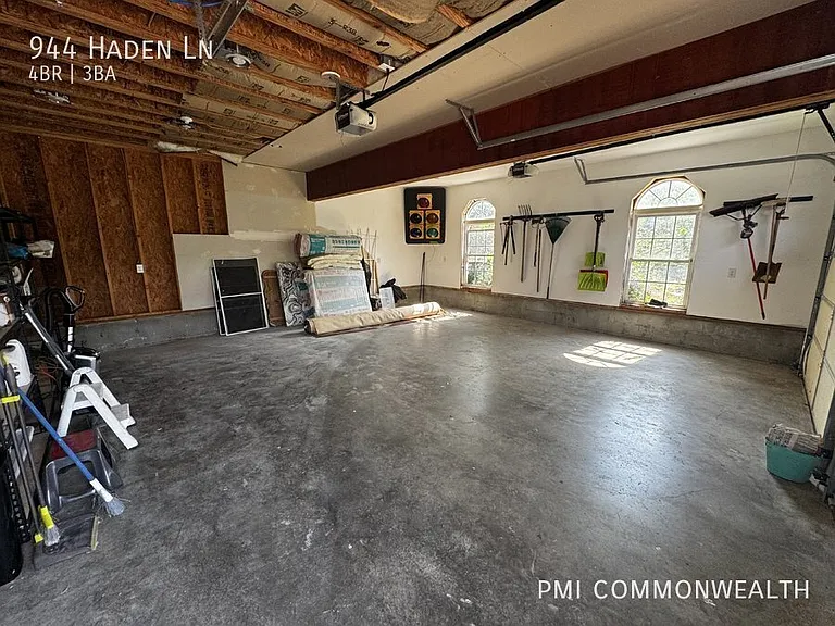 944 Haden Ln — Photo 21