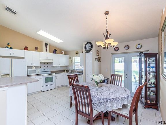 4th image of 6 Renmont Ct