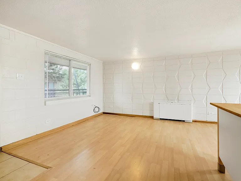 2860 W 32nd Ave — Photo 12