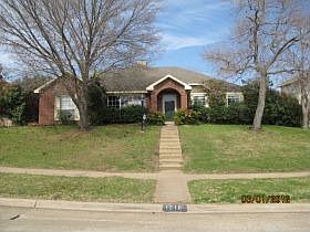 1st image of 1218 Calvert Dr