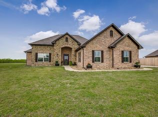 1011 Chartres, Kaufman, TX 75142