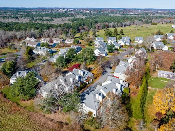 131 Fairway Dr Unit 131, North Dartmouth, MA 02747