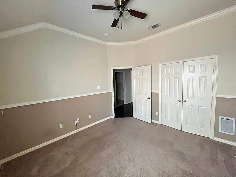 6021 Blue Spruce Ln — Photo 16