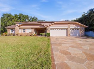 10353 Barry Dr, Largo, FL 33774