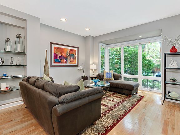 2nd image of 1841 N Wilmot Ave #1