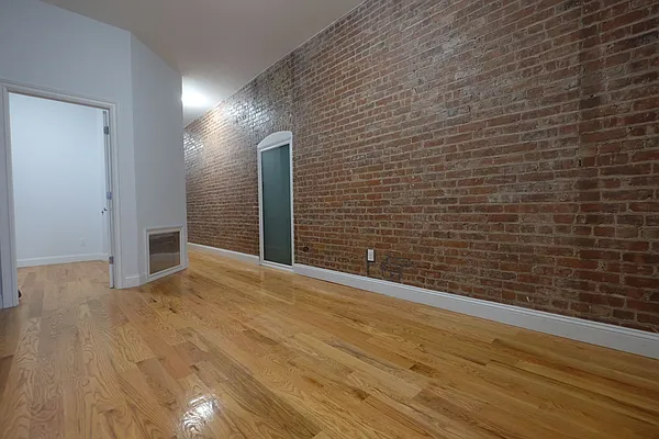 Rented by Keller Williams NYC | media 20