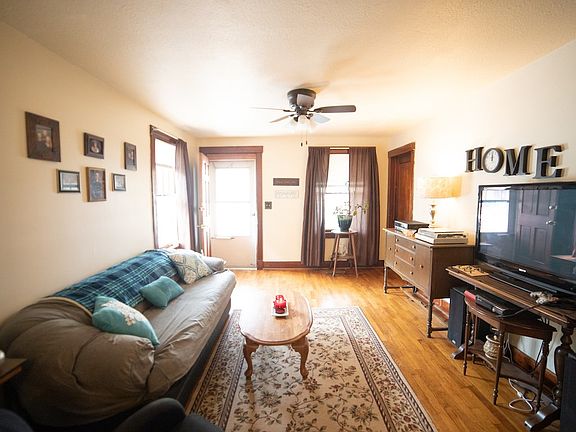 4th image of 312 N Phillips Ave