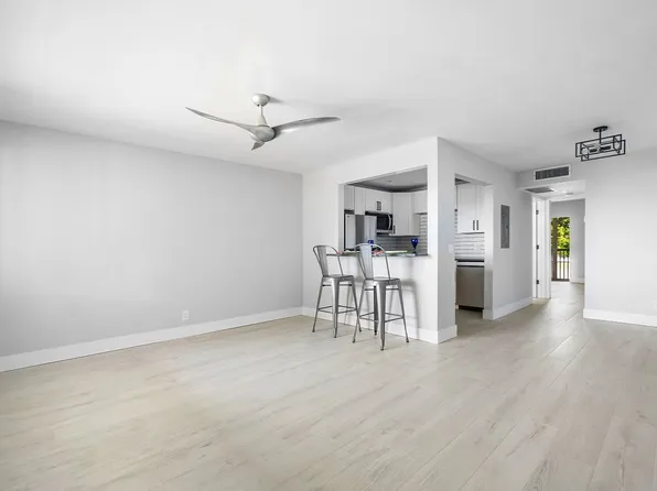 (undisclosed Address), Palm Springs, FL 33461